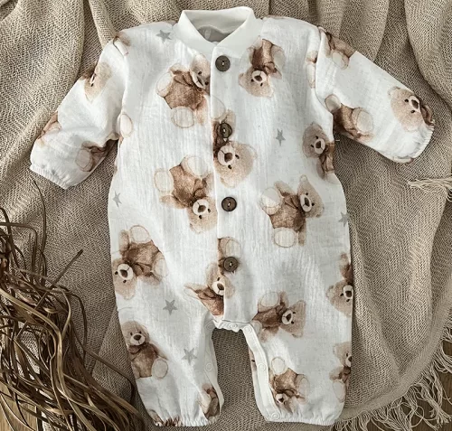 pajacyk-niemowlecy-muslinowy-bez-stopek-moomy-bears